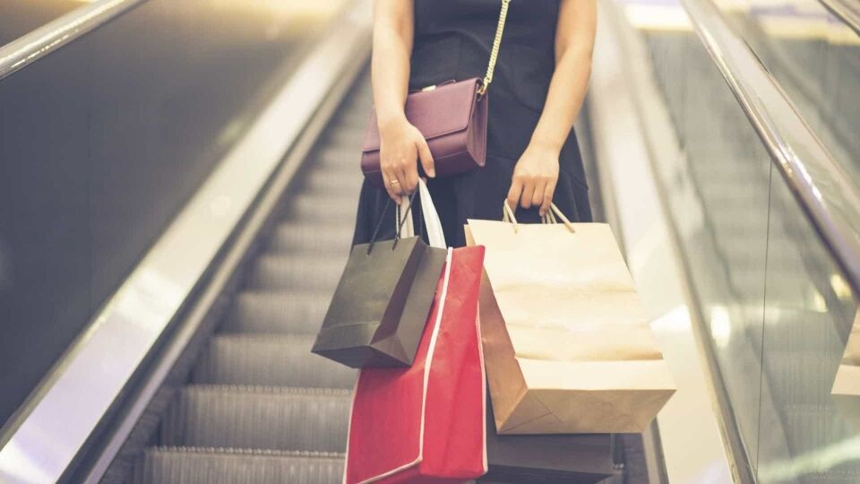 Vendas no comércio a retalho aceleraram para 5,4%