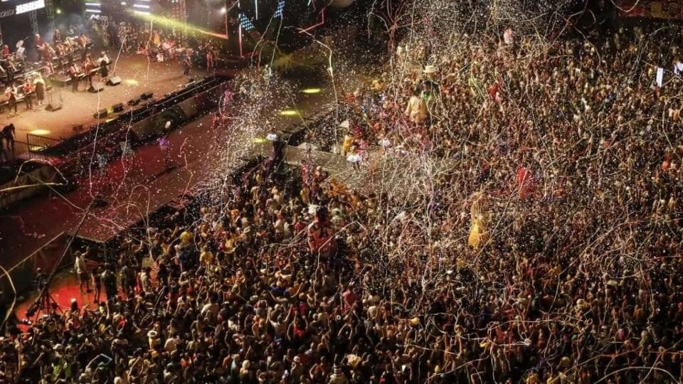 Abertura do Carnaval do Recife emociona multidão no Marco Zero﻿