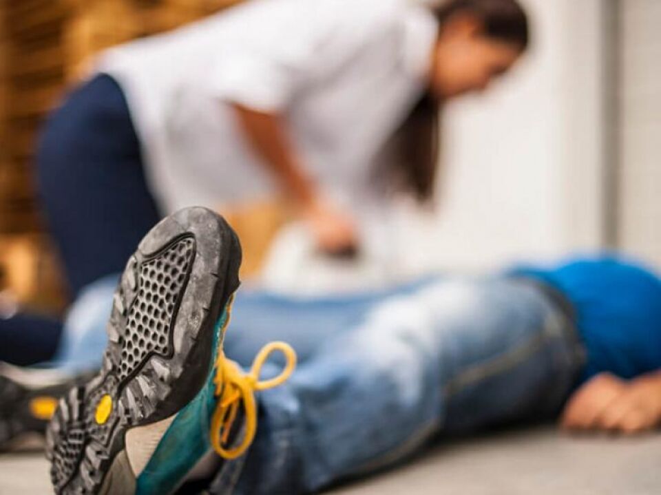 Homicídio, acidente de trânsito e suicídio são as 3 principais são causas de mortes de jovens