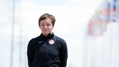 Ciclista norte-americana tricampeã mundial morre aos 23 anos