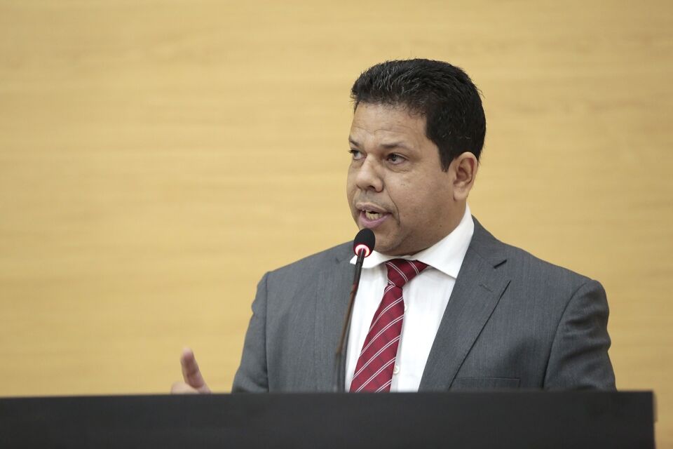 Jair Montes lamenta massacre em Suzano e faz alerta para segurança nas escolas estaduais