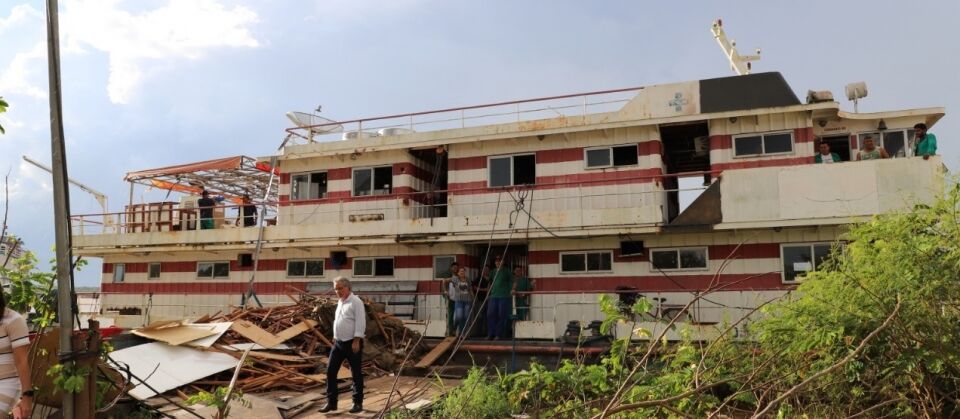 Prefeito vistoria reforma do barco hospital que atenderá o Baixo Madeira