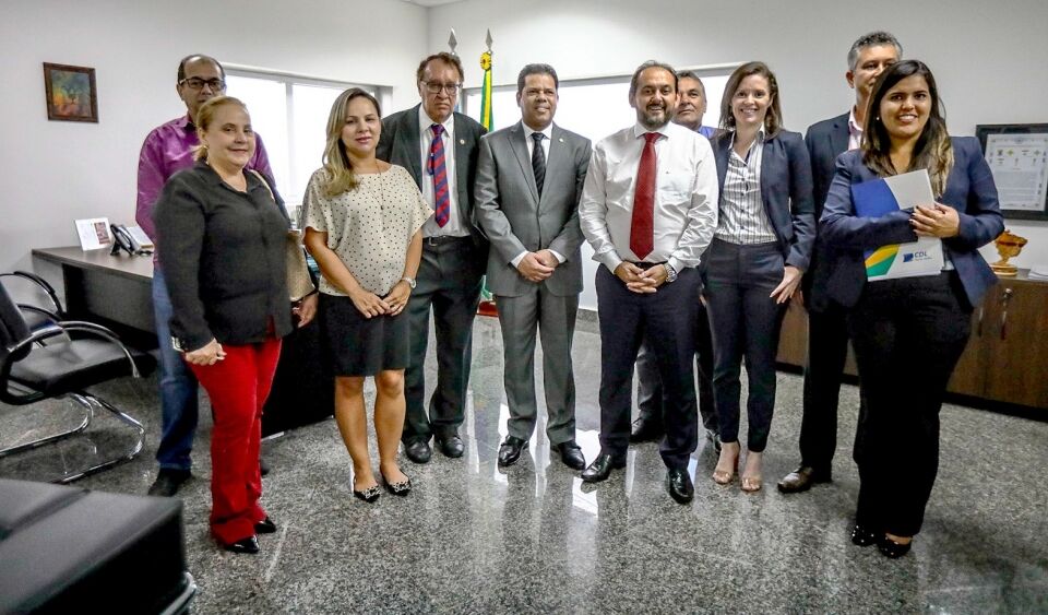 Entidades do comércio querem vetar lei que obriga avisar deverdor por AR dos Correios