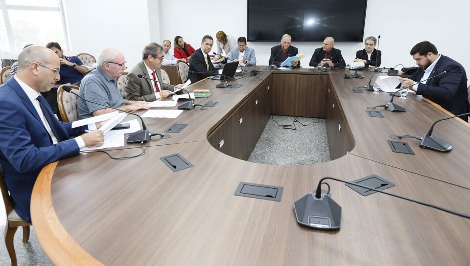 Em reunião nas Comissões de Justiça e de Orçamento, Sefin detalha empréstimos de US$ 30,8 milhões