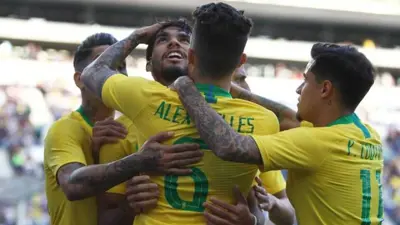 Brasil joga mal e só empata em 1 a 1 com o Panamá. Paquetá, com a 10, faz seu 1º gol