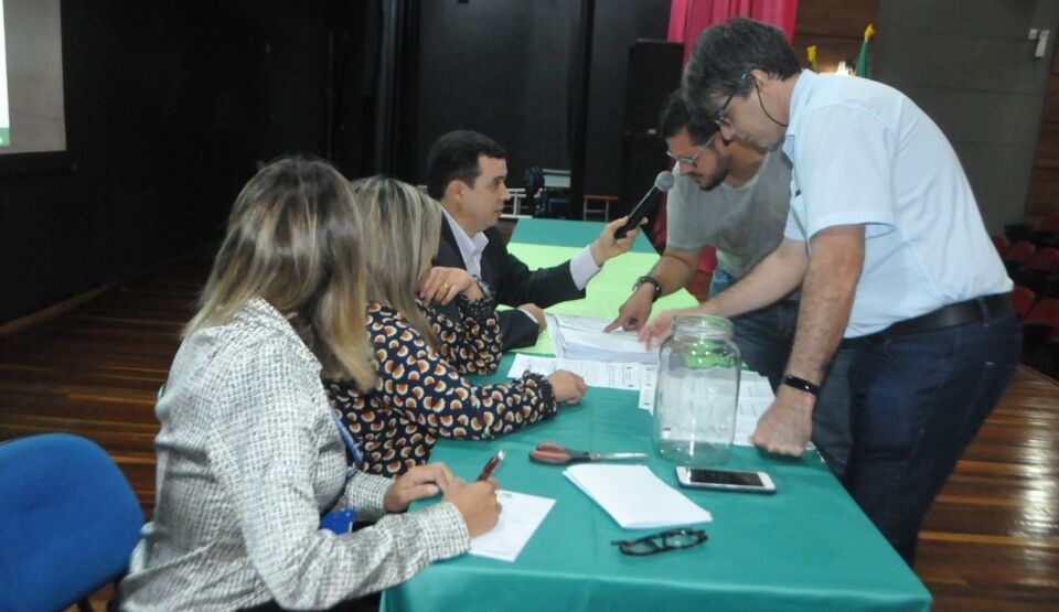 Sorteada subcomissão técnica para elaboração de edital de contratação de agência de publicidade