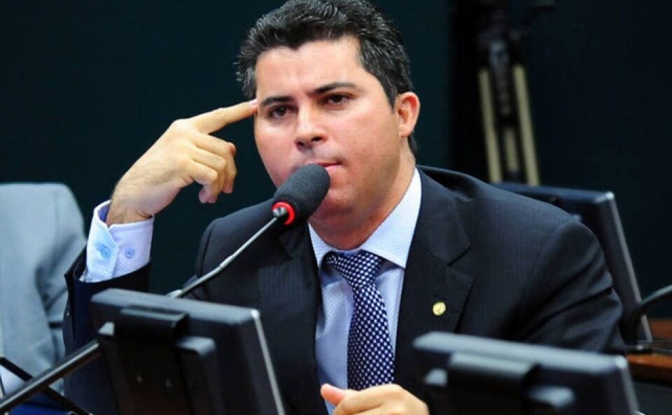 Senador Rogério cotado como relator da PEC da Vinculação Orçamentária