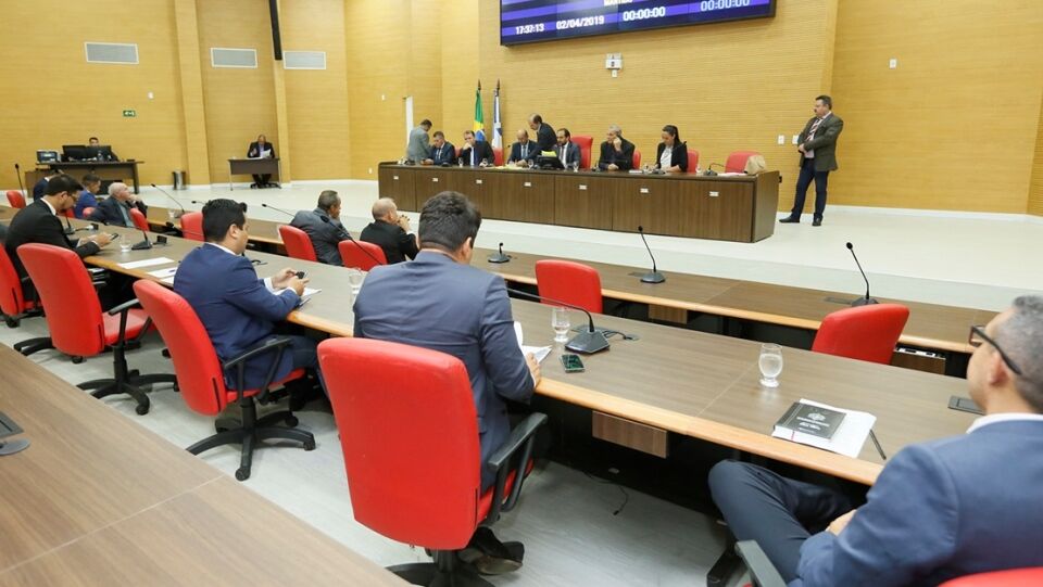 Assembleia derruba só 11% do arrocho dos cartórios contra a população