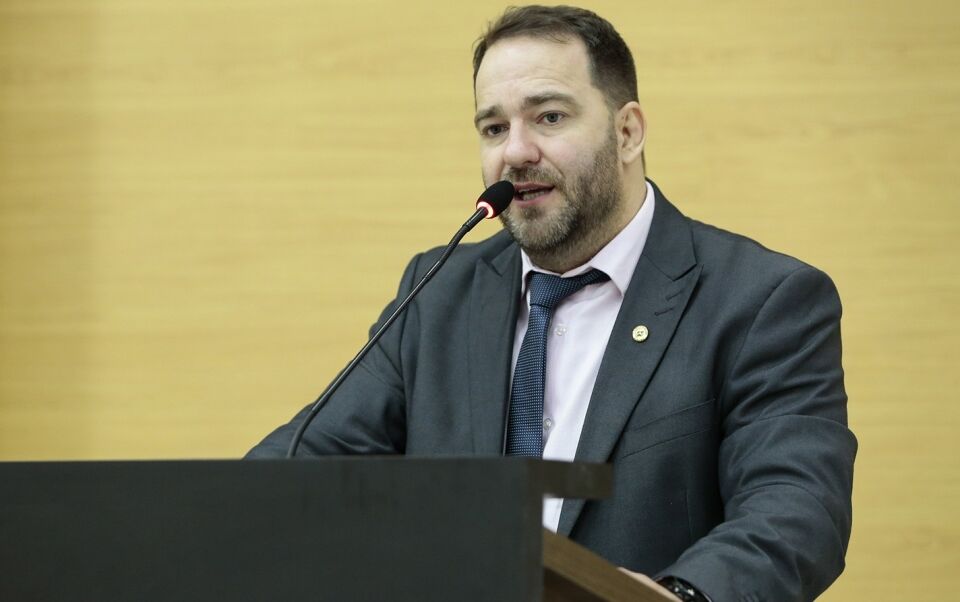 Alex Redano pede por saúde, estradas e implantação de programas em Rondônia