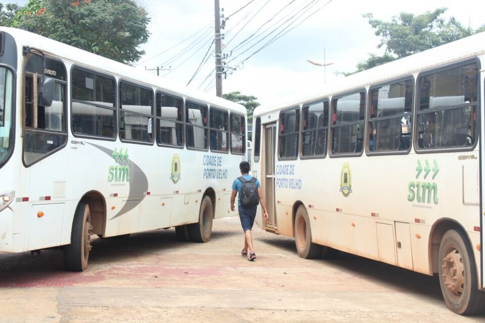 Ônibus voltam a circular em Porto Velho após paralisação