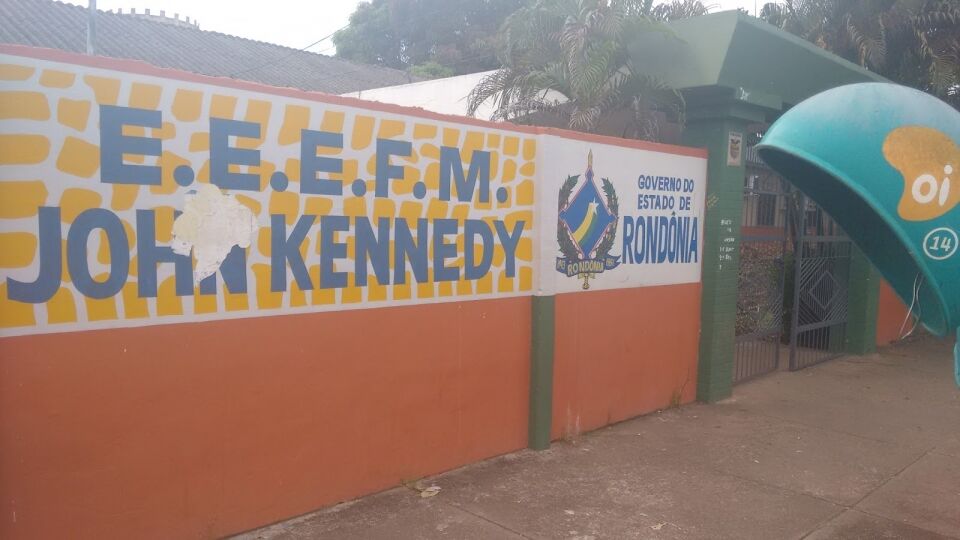 PM prende dois em flagrante furtando Escola em Porto Velho