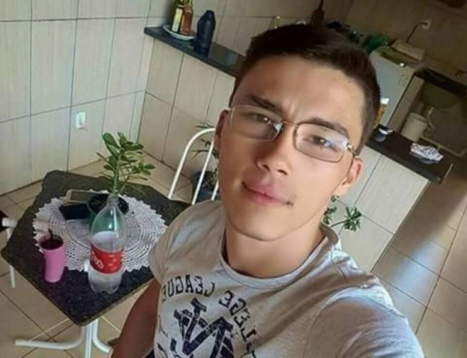 Suspeito de matar homem com tiro na nuca se apresenta à polícia