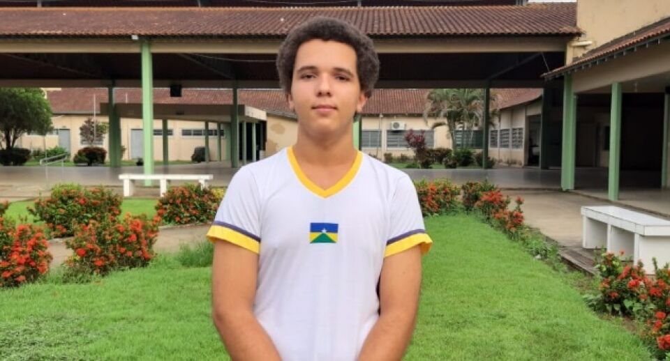 Aluno da Escola “Maria Abreu Bianco” é classificado para a Olimpíada Brasileira de Biologia