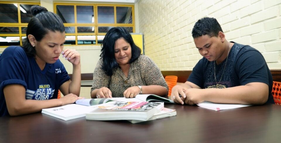 Eles pegaram as asas e chegaram à Universidade