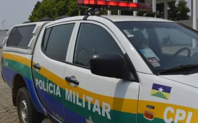 Homem é encontrado morto em cima de moto com vários tiros