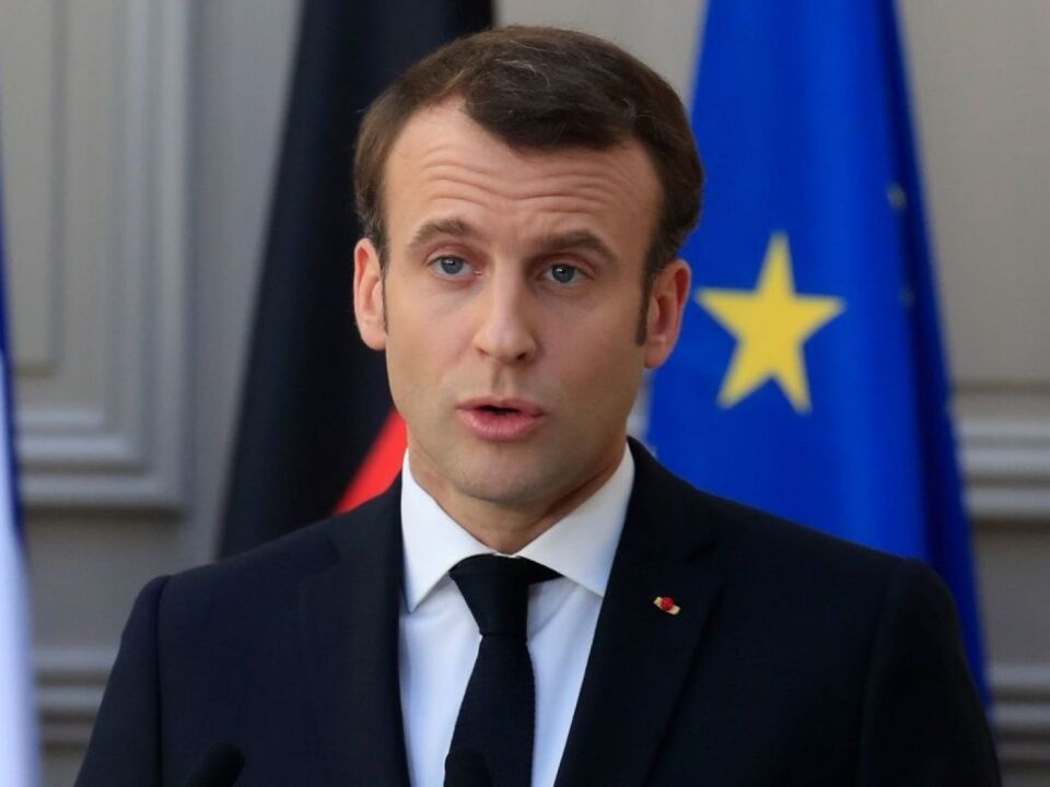 Macron lamenta incêndio em Catedral de Notre Dame: “Estou triste de ver queimar essa parte de nós”
