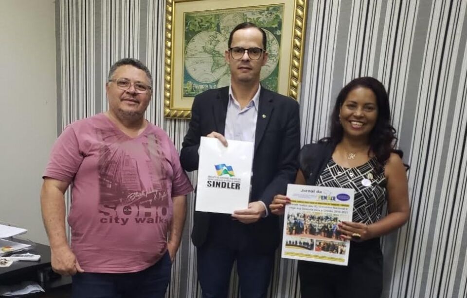Sindler propõe parcerias com a Escola do Legislativo
