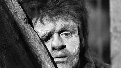 Incêndio em Notre-Dame: qual é a história de Quasimodo e por que o personagem criado por Victor Hugo virou símbolo da catedral de Paris