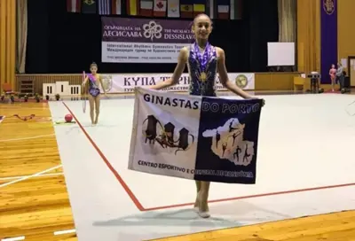 Ginasta de Rondônia compete na Bulgária e ganha três medalhas de ouro.