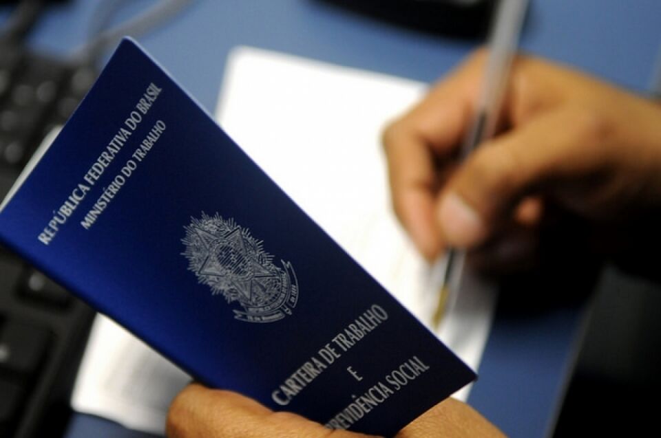 Sine oferece 64 vagas de emprego nesta segunda-feira, 22