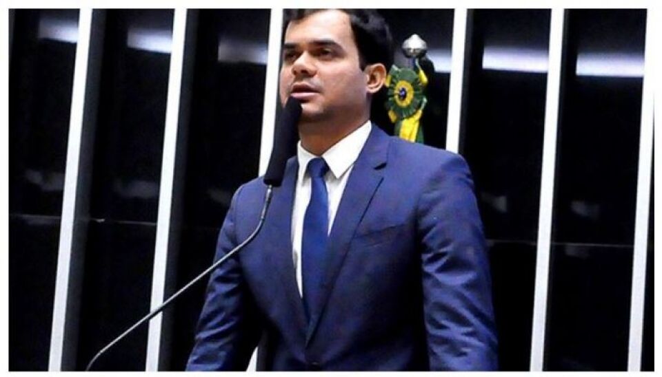 Expedito Netto é campeão em torrar verba do contribuinte na cota parlamentar