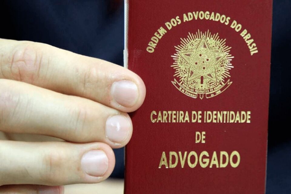 Governo publica decreto que pode acabar com exames como o da OAB