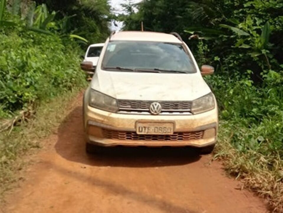 Polícia Civil prende 4, apreende veículos e fecha porto clandestino em Guajará, usado para transporte de carros roubados