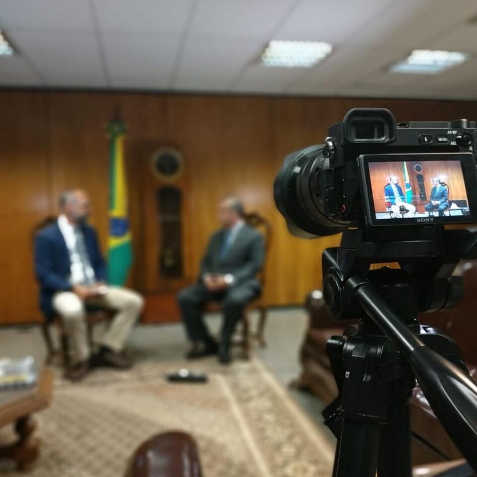 Jornalista Allan dos Santos recebe nova ameaça