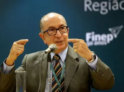 Novo imposto vai se aplicar a dízimos de igrejas, diz Marcos Cintra