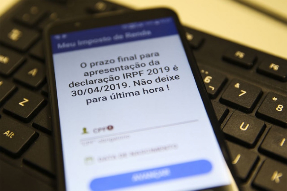 Prazo para entregar declaração de Imposto de Renda termina nesta quarta-feira