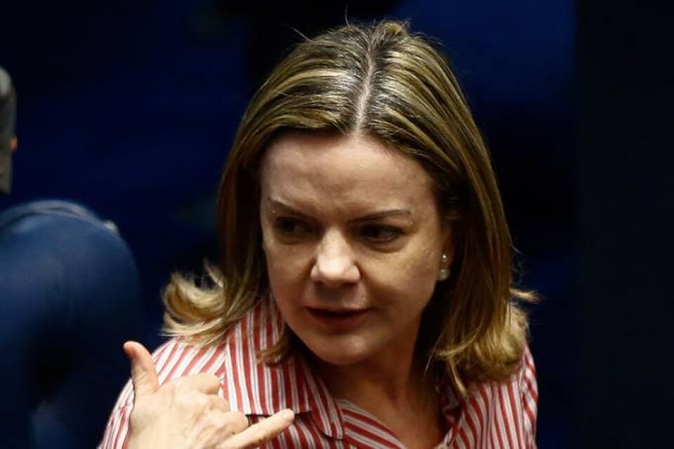 PT diz que Venezuela passa por ‘tentativa de golpe’