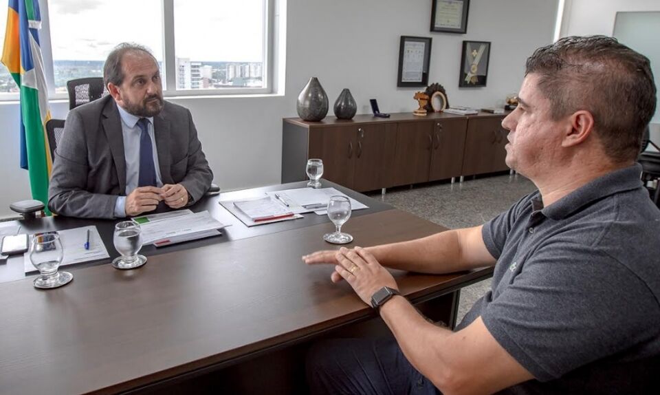 Em encontro com chefe do DNIT, presidente da Assembleia mostra preocupação com situação das rodovias federais em Rondônia