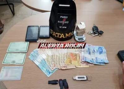 04 suspeitos são presos pela equipe do patamo do 10º bpm com droga, balança de precisão e dinheiro