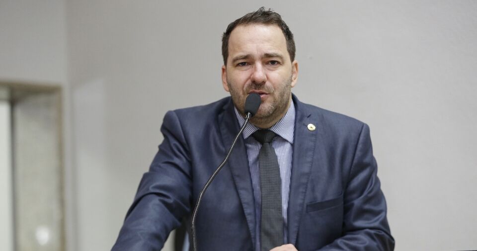 Deputado Alex Redano assume vice-liderança do governo na Assembleia Legislativa e diz que Casa não pensa em impeachment