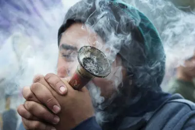 Não ter amigos equivale a fumar 15 cigarros por dia