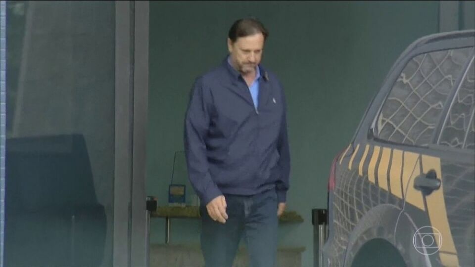 Autorização para senador Acir Gurgacz usar celular na Papuda partiu da cúpula da Segurança do DF, aponta relatório