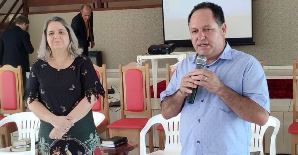 TODOS PELA EDUCAÇÃO REÚNE SOCIEDADE ORGANIZADA PARA DISCUTIR OS DESAFIOS DA EDUCAÇÃO EM CUJUBIM