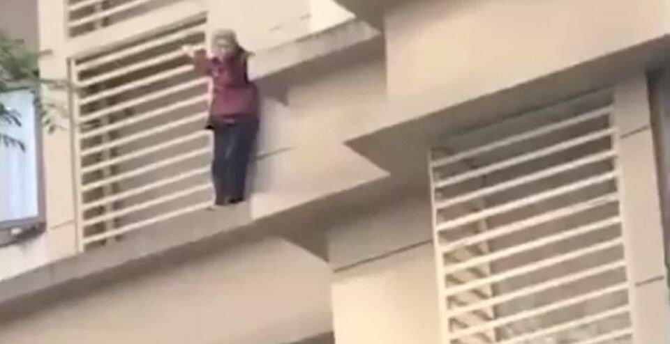 Idosa com Alzheimer trancada em casa desce 9 andares pela fachada