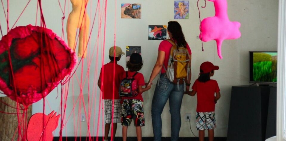 Casa de Cultura Ivan Marrocos expõe obras de acadêmicos, artistas locais e internacionais
