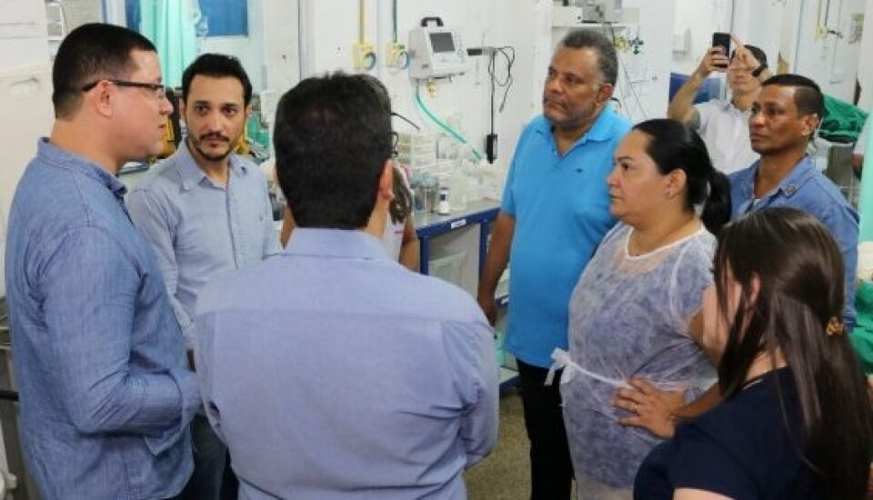 Governador Marcos Rocha visita Pronto Socorro João Paulo II e ouve demanda de servidores e pacientes