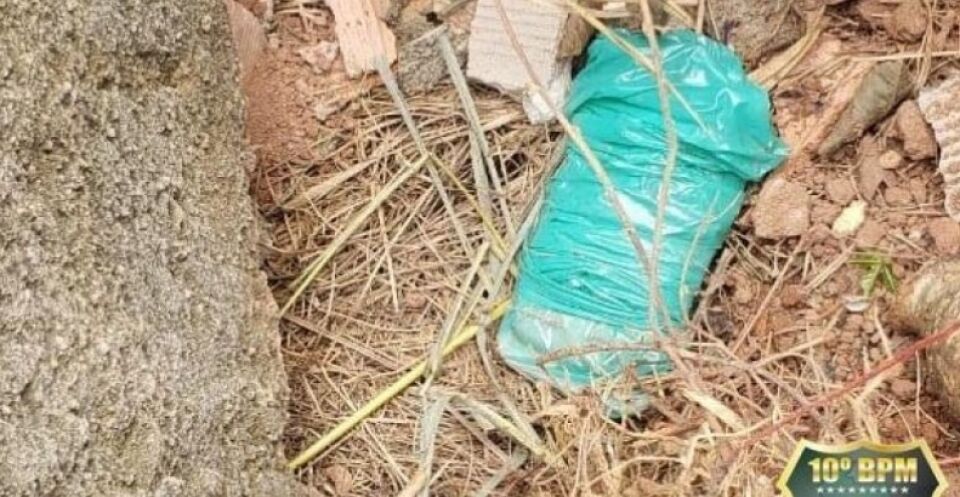 PM recupera veículos e aparelhos celulares roubados