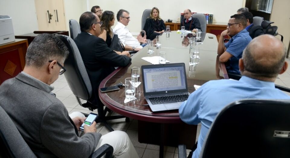 Acordo na Justiça do Trabalho prevê a instalação de novas paradas de ônibus em Porto Velho como reparação pela greve