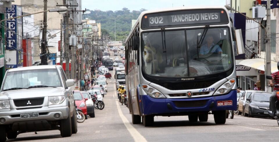 Conselheiros do TCE referendam decisão de procuradora acusada por Hildon e mantém suspensa licitação do transporte público
