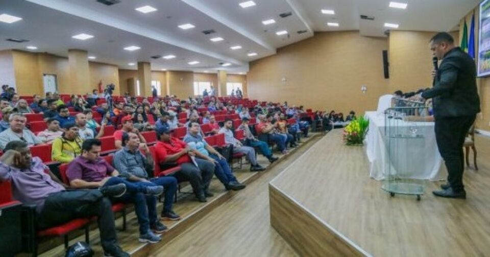 Estado anuncia investimentos para Flor do Maracujá
