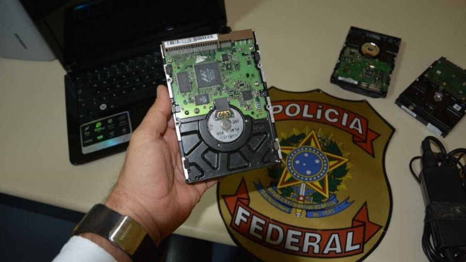 Federal põe Operação Nêmesis contra a pornografia infantil