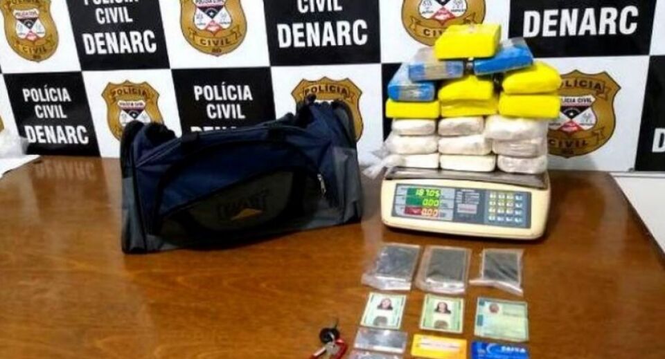 Trio é preso com cerca de 20 kg de droga após intensa perseguição na BR-364