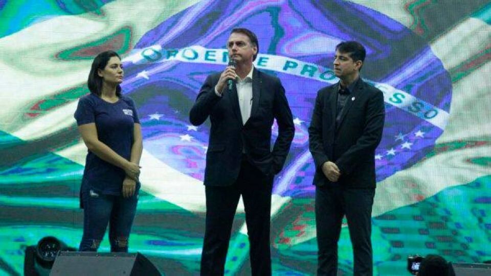 Bolsonaro diz que manifestação é 'recado àqueles que teimam com velhas práticas'