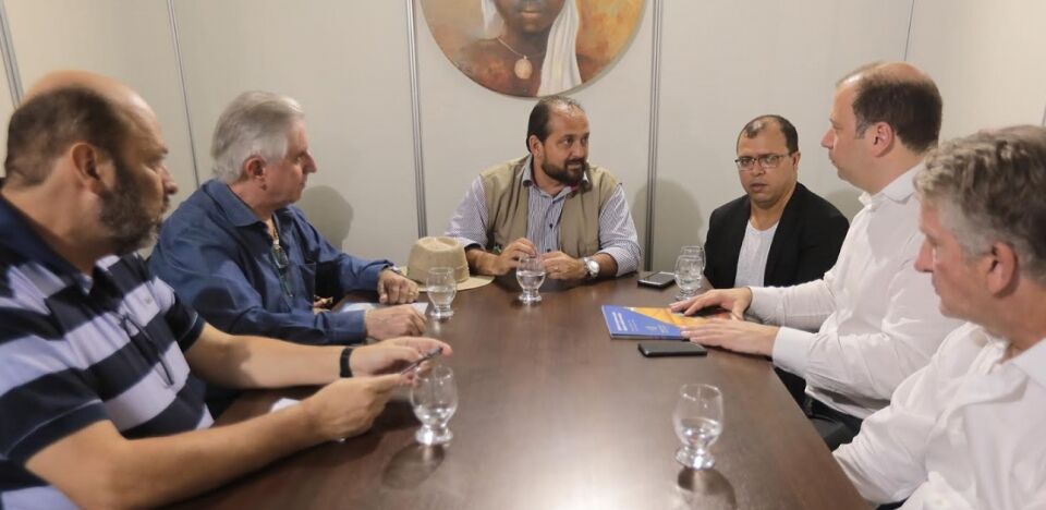 Presidente da Assembleia recebe empresários americanos durante a 8ª Rondônia Rural Show
