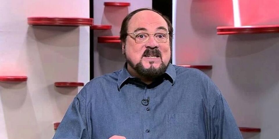 Rubens Ewald Filho é hospitalizado em estado grave após queda