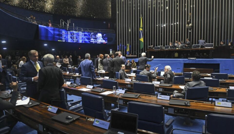 Senado aprova MP 870, da reestruturação administrativa, e tira Coaf de Moro